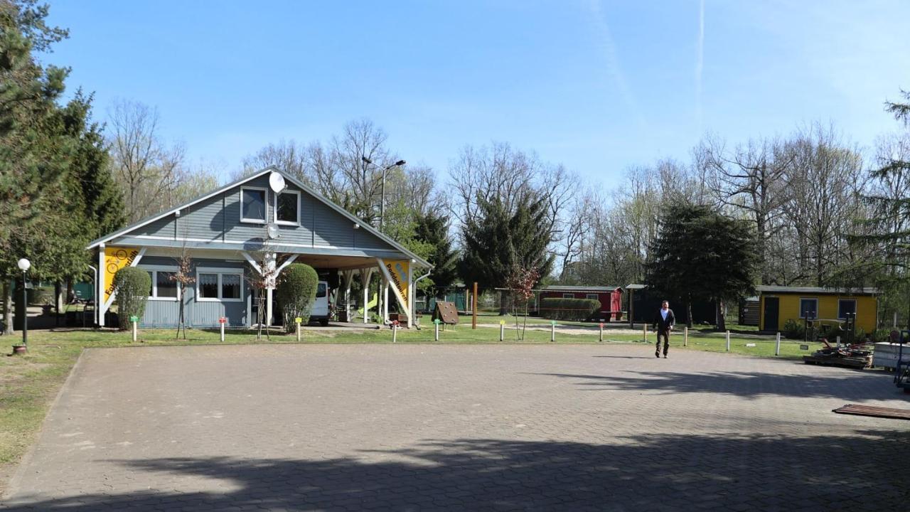 Feriendorf Am Flaemingbad Косвих Екстериор снимка